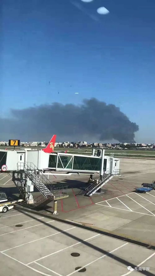 緊急 晉江一工廠突發(fā)大火,濃煙遮天 請讓出救援通道