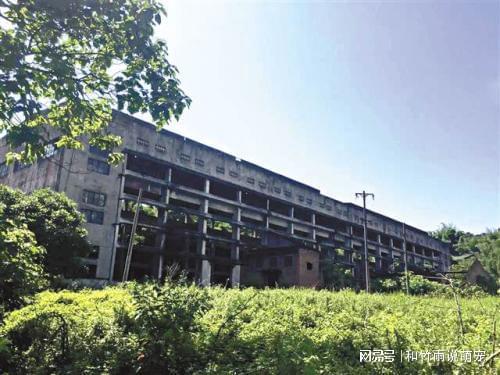 晉江機(jī)械廠 坐落在重慶深山中,軍工代號 5057 ,現(xiàn)狀適合養(yǎng)老
